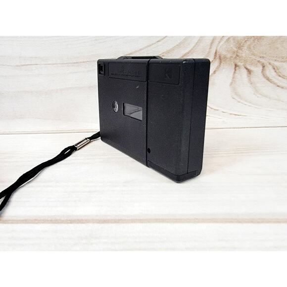 Kodak Disc 3100 Red Black Demo Camera w/ Manual & Case - Picture 9 of 16